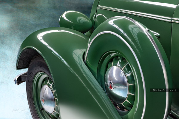 1934 Oldsmobile Front Side :: Fine art photography print - Artwork © Michel Godts