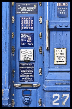 27 Place Du Jeu De Balle :: Urban typography photography - Artwork © Michel Godts