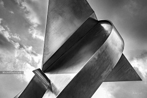 Sky & Wings :: Black and white photography of public art - Artwork © Michel Godts