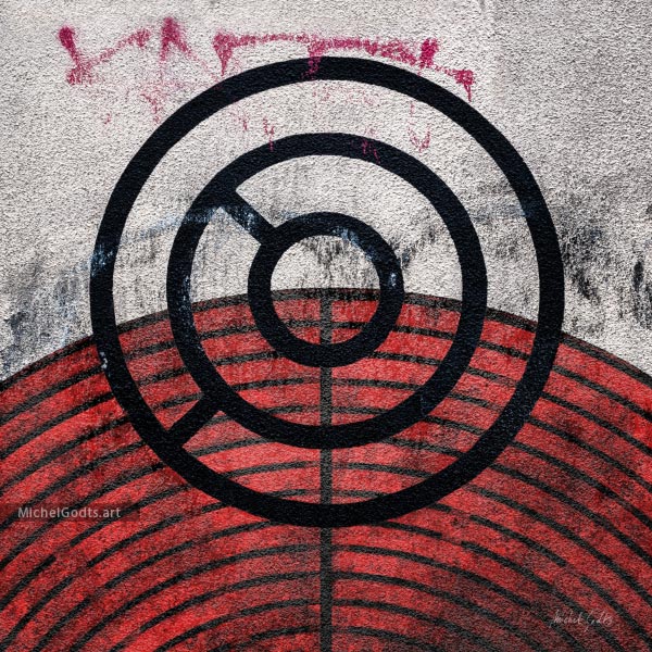 Concentric Exploration :: Abstract fine art photography print - Artwork © Michel Godts