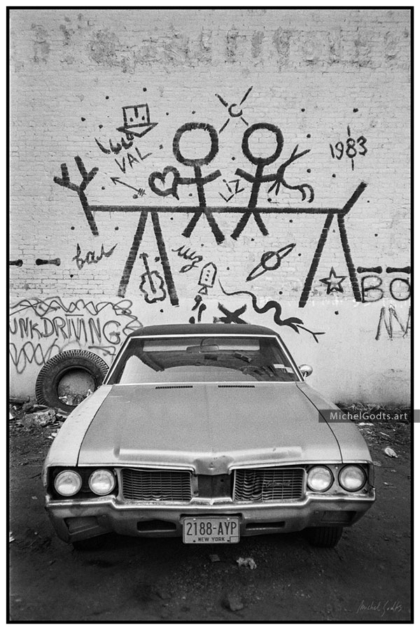 Junk Driving :: Black and white urban graffiti photography - Artwork © Michel Godts