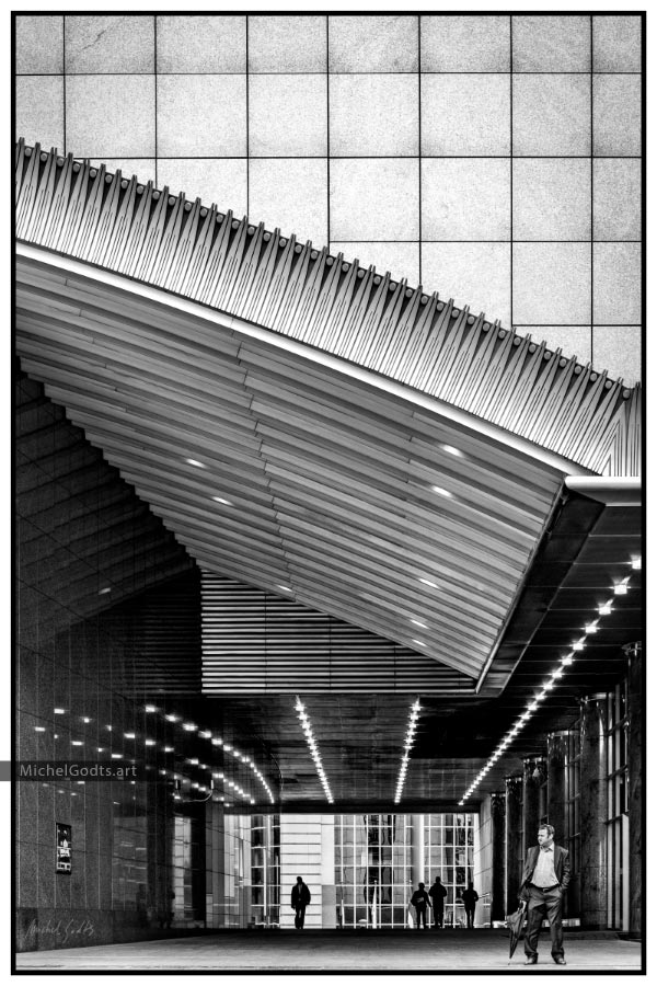 Postmodern Crossing :: Black and white architecture photograph - Artwork © Michel Godts