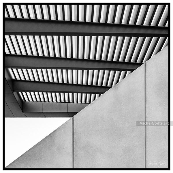 Rhythmic Progressions :: Black and white architecture photography - Artwork © Michel Godts