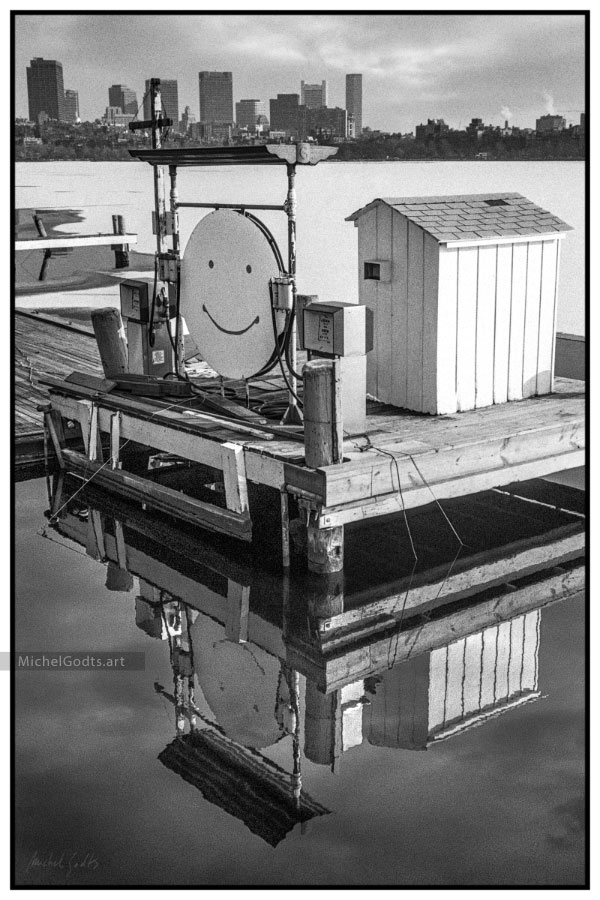 Smiley Fuel Dock :: Black and white urban photography - Artwork © Michel Godts