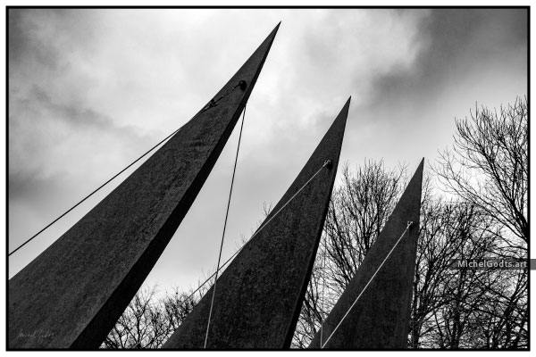 Steel Sails Rising :: Black and white photograph of public art - Artwork © Michel Godts