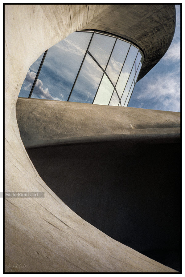 TWA Terminal Abstract :: Architecture photography - Artwork © Michel Godts