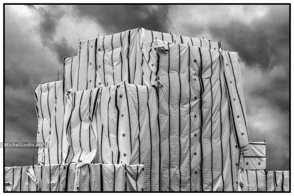 Under Wraps :: Black and white fine art photography print - Artwork © Michel Godts
