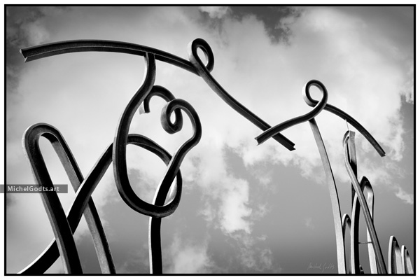 United :: Black and white photography of public art - Artwork © Michel Godts